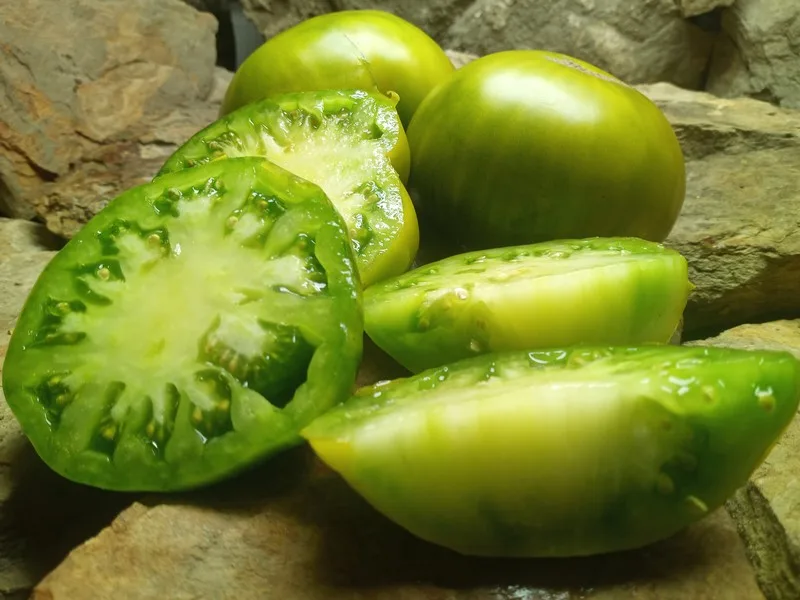 GRUB'S MYSTERY GREEN BEEFSTEAK TOMATOES