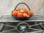 Geranium Kiss Tomato Seeds.