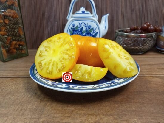 Bijskij Zeltyi Tomato Yellow Tomatoes